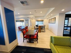  - Holiday Inn Express & Suites Salinas