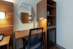  - Holiday Inn Express Sunset Park Brooklyn