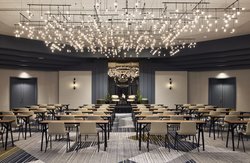  - Omni Hotel Austin - I-35, Exit 234B