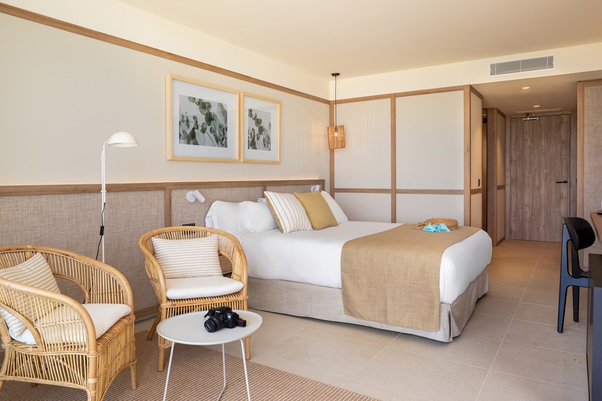 ATZAVARA HOTEL SPA-guestroom-C78C65 Guest Room.jpg
