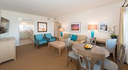  - La Jolla Beach & Tennis Club Hotel