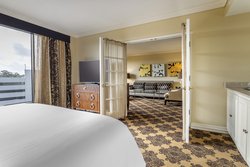  - Omni Hotel Houston