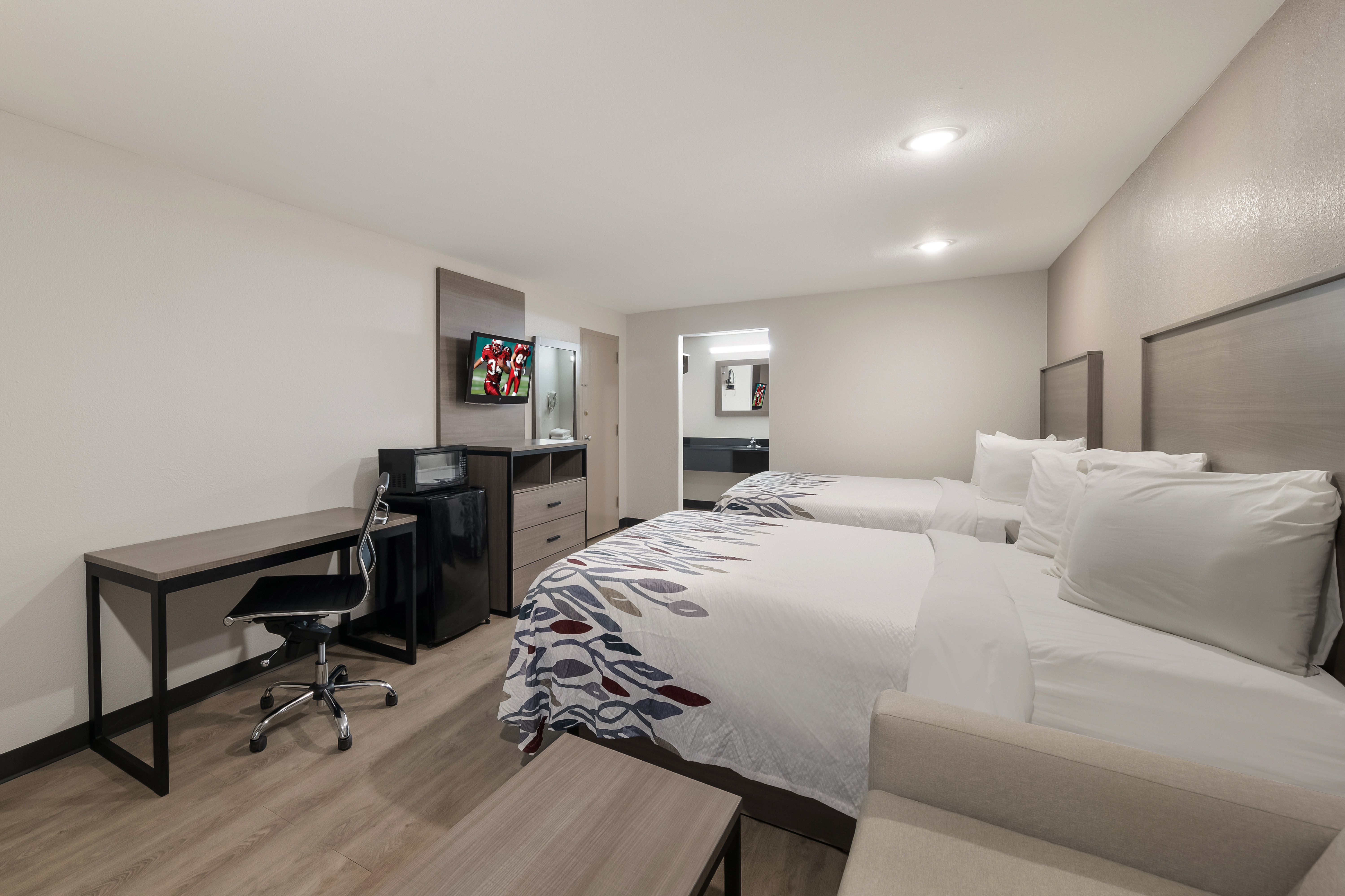 RED ROOF MCKINNEY-guestroom-Superior Queens.jpg
