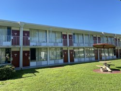  - HomeTowne Studios Vero Beach - I-95, Exit 147