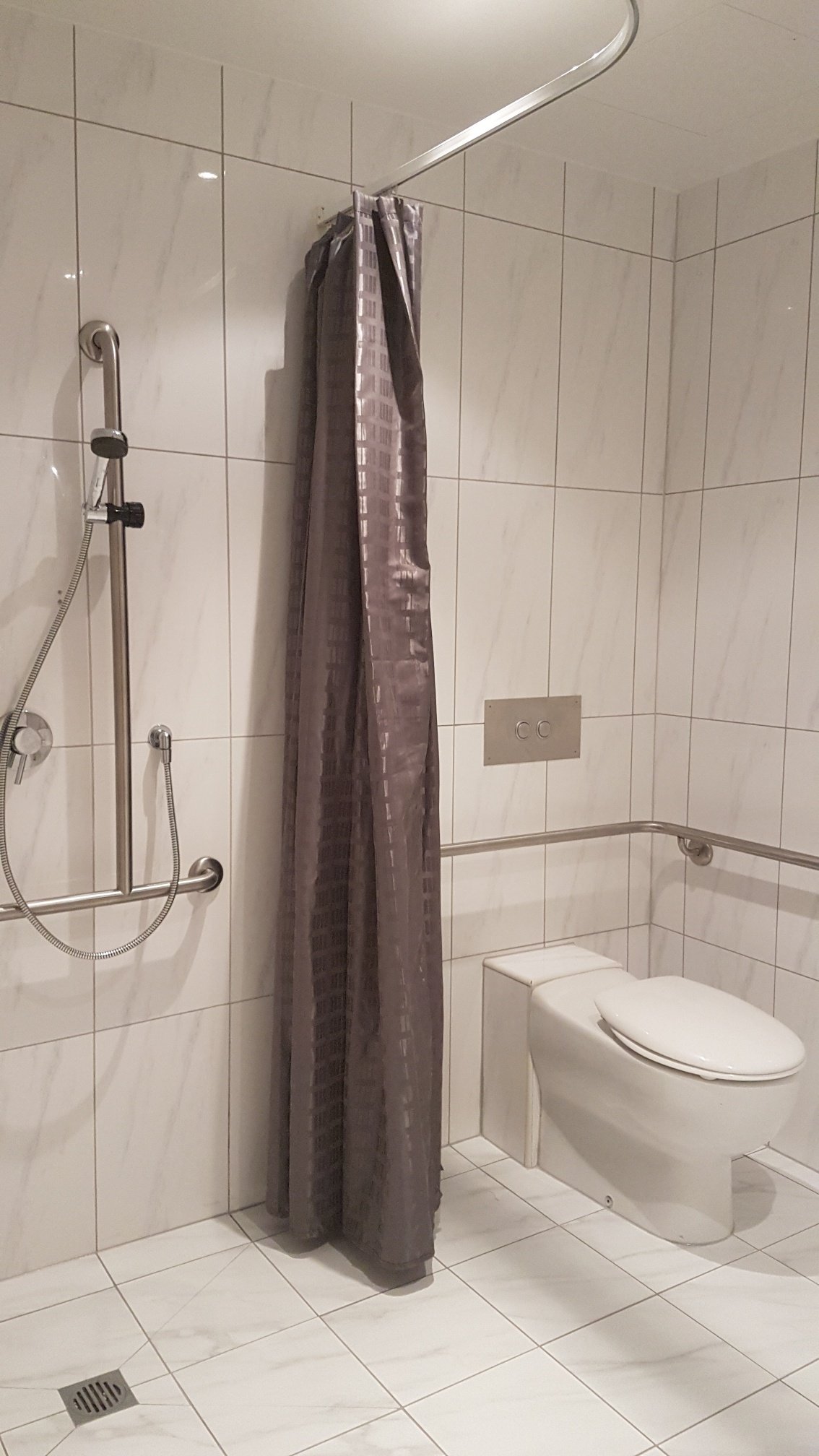 QUEST EAST MELBOURNE-guestroom-Bathroom.jpg