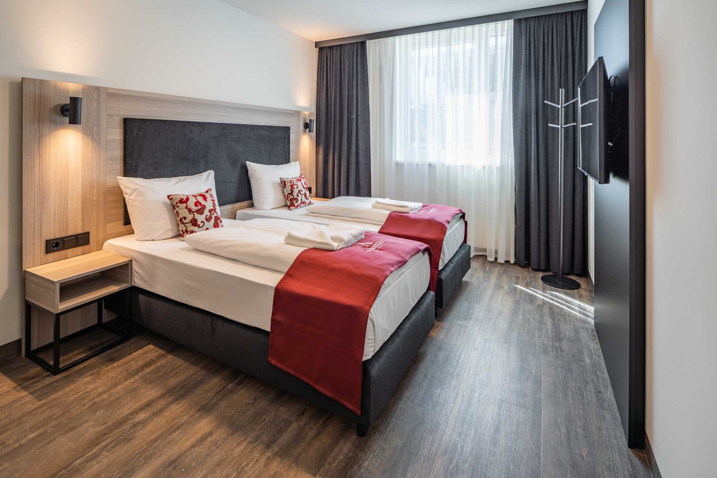 ABASTO HOTEL DACHAU-guestroom-Double Room.jpg