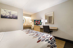  - Red Roof Inn Rockford - I-39 & I-90, Exit 15