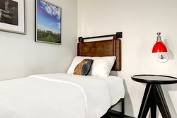  - Elwood Hotel Downtown Lexington