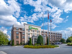  - Holiday Inn Coliseum Greensboro - I-40, Exit 217