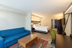  - Holiday Inn Express & Suites North East - I-90, Exit 41