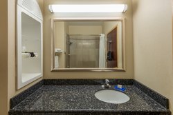 - Holiday Inn Express & Suites North East - I-90, Exit 41