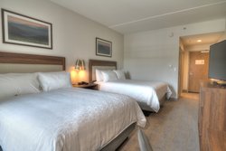  - Holiday Inn & Suites Near Convention Center Pigeon Forge