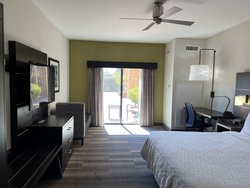  - Holiday Inn Express & Suites El Dorado Hills - US 50, Exit 30