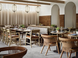  - 1 Hotel Downtown Nashville - I-40 & I-65, Exit 209