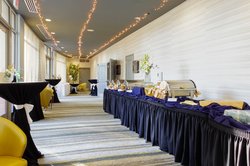  - Holiday Inn & Suites Airport Phoenix - I-10, Exit 153