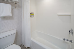  - Holiday Inn Express Atascadero