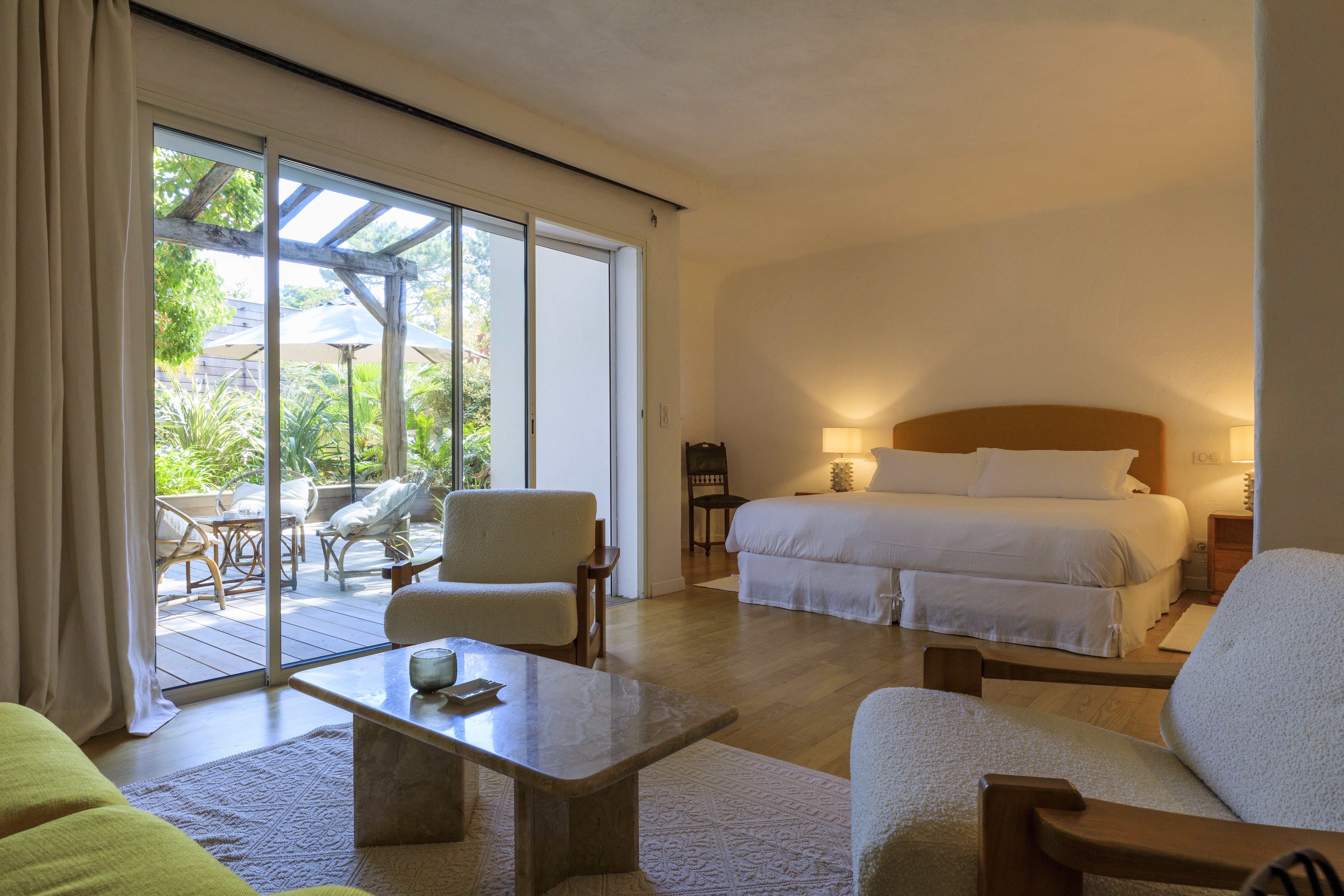 Grand Hotel de Cala Rossa-guestroom-SUITE SCOPA.jpg