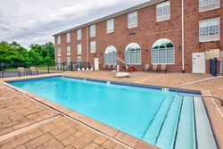  - Holiday Inn Express & Suites Warrenton