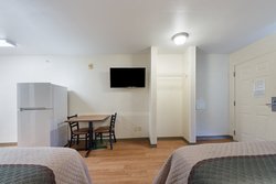  - HomeTowne Studios Irving