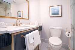  - Sutton Place Hotel Vancouver