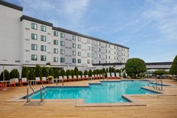  - Holiday Inn Hasbrouck Heights