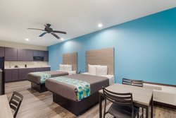  - Scottish Inns & Suites Hitchcock