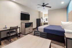  - Scottish Inns & Suites Hitchcock