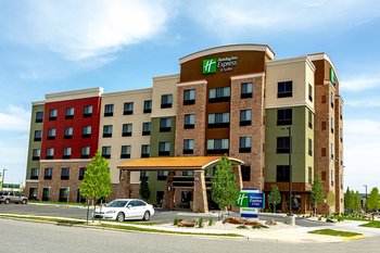 Holiday Inn Express & Suites Billings West