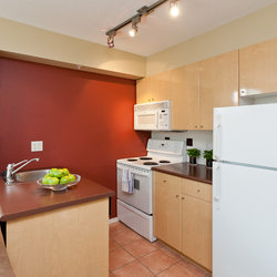  - Lord Stanley Suites on the Park Vancouver