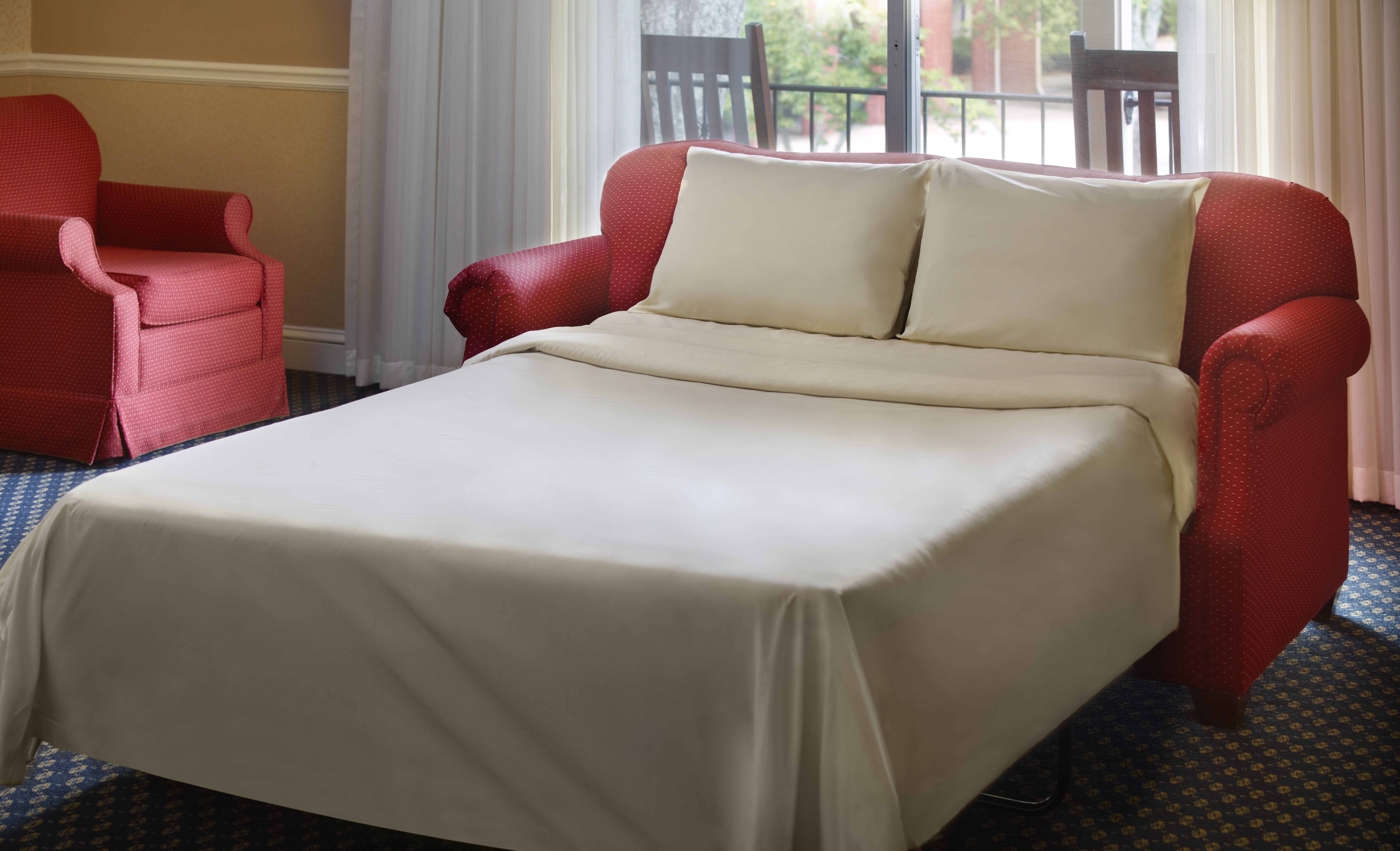 STONE MOUNTAIN INN-guestroom-Cc ATLS Igr Sofa Bed High.jpg