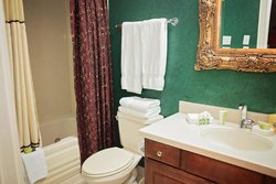  - Quarter House Resort New Orleans