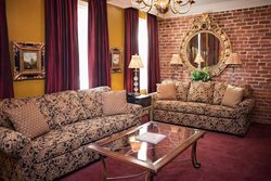  - Quarter House Resort New Orleans