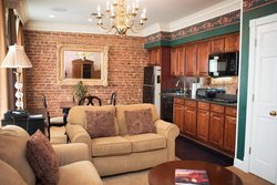  - Quarter House Resort New Orleans