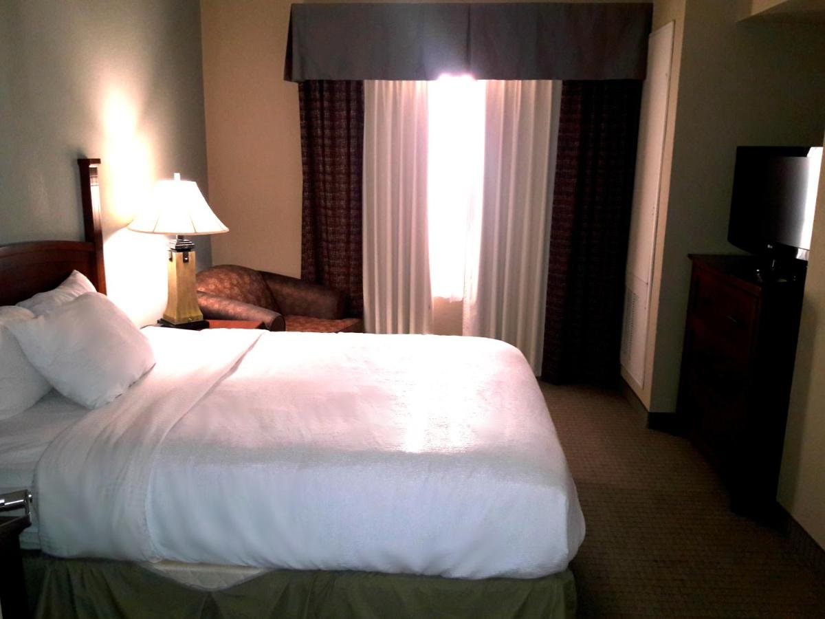 WESTAY SUITES-guestroom-Guestrooms.jpg