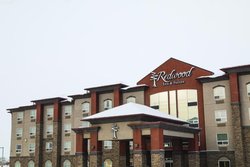  - Redwood Inn & Suites Clairmont