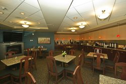  - Redwood Inn & Suites Clairmont