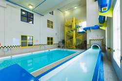  - Redwood Inn & Suites Clairmont