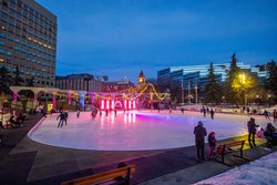  - Holiday Inn Express Banff Trail Calgary