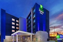  - Holiday Inn Express & Suites North Downtown Houston - I-45, Exit 49B