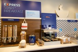  - Holiday Inn Express Marshfield - I-44, Exit 100