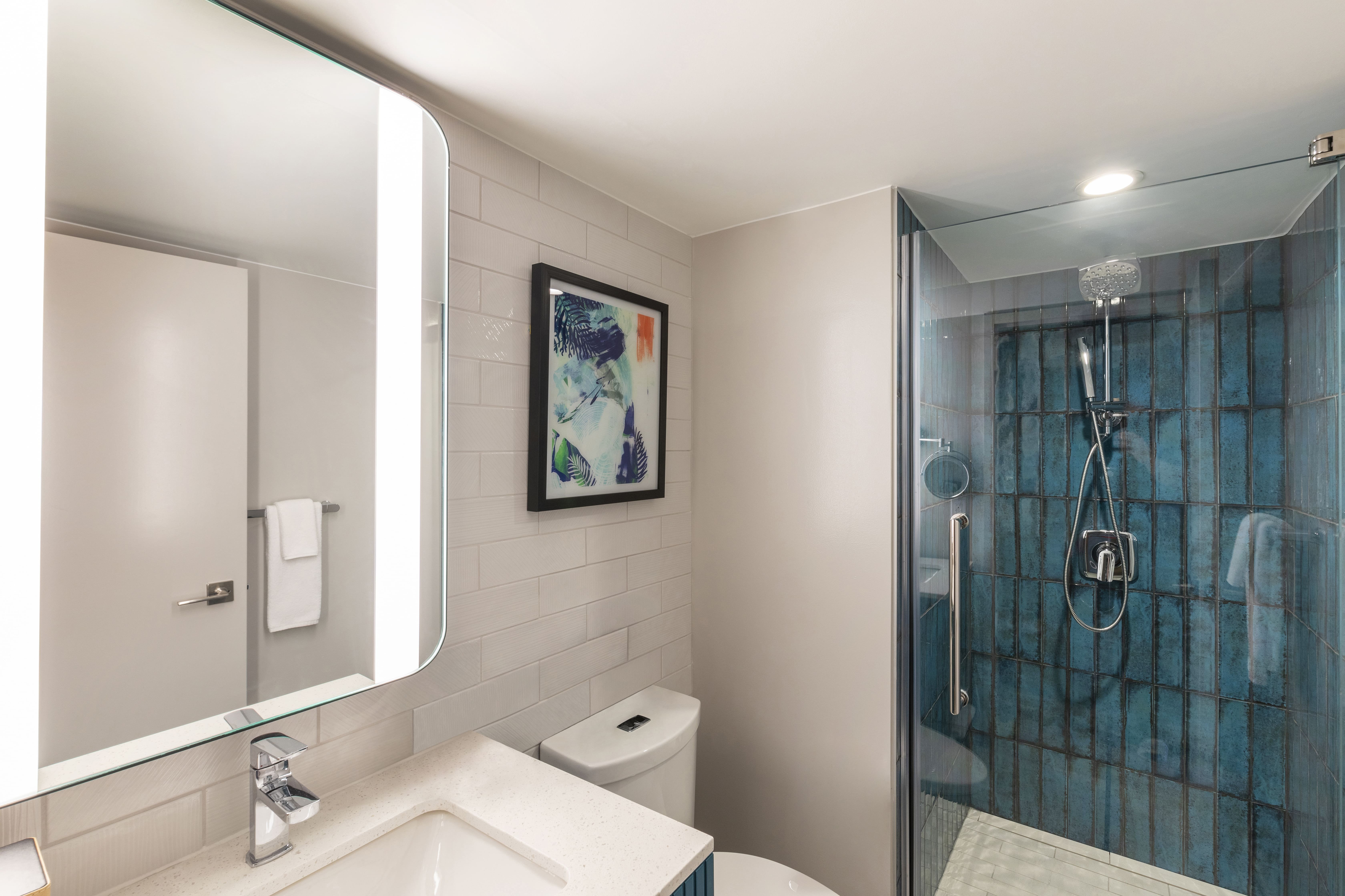 GUAM BY IHG-guestroom-Guest bathroom with premium amenities.jpg