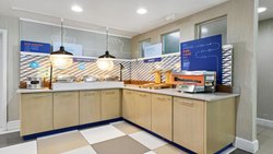  - Holiday Inn Express North Williamsburg