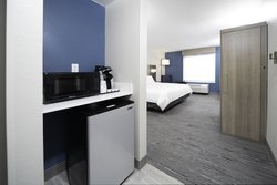  - Holiday Inn Express & Suites Suwanee