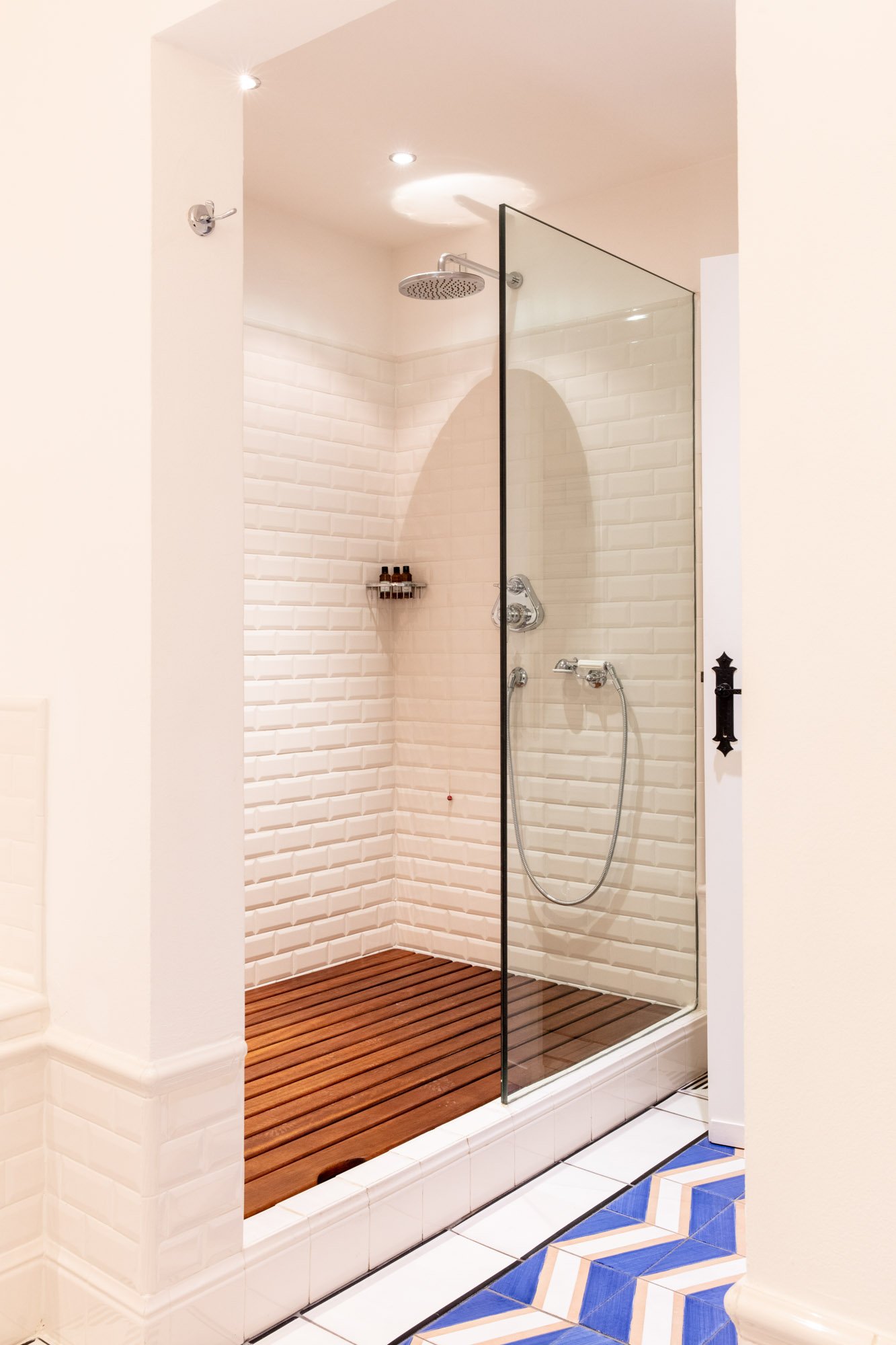 HOTEL IL PELLICANO-guestroom-Superior Room Garden View Bathroom.jpg