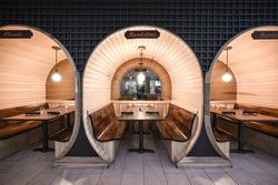  - Holiday Inn Mayfield Village - I-271, Exit 36