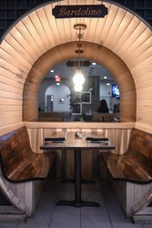  - Holiday Inn Mayfield Village - I-271, Exit 36