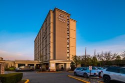  - Crowne Plaza Hotel Newark Airport Elizabeth - I-95, Exit 13A
