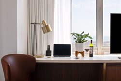  - Le Meridien Essex Hotel Chicago