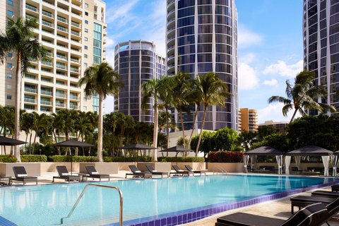 THE RITZ-CARLTON COCONUT GROVE MIAMI - Photo 39