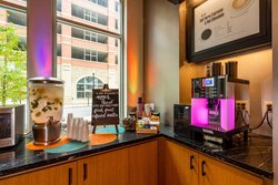  - Aloft Hotel Downtown Louisville - I-65, Exit 136C